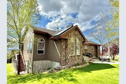 13351 Crystal Springs Road, Klamath Falls, OR 97603 - Photo 2