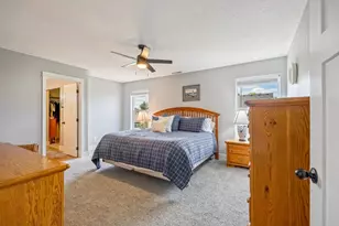 653 NE Providence Dr, Bend, OR 97701 - Photo 10