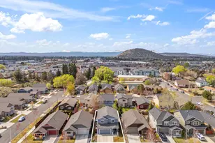 653 NE Providence Dr, Bend, OR 97701 - Photo 36