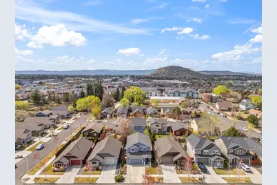 653 NE Providence Drive, Bend, OR 97701 - Photo 22