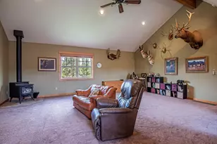 16400 Riata Dr, Sisters, OR 97759 - Photo 32