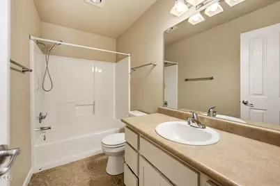 303 Live Oak Loop, Central Point, OR 97502 - Photo 36