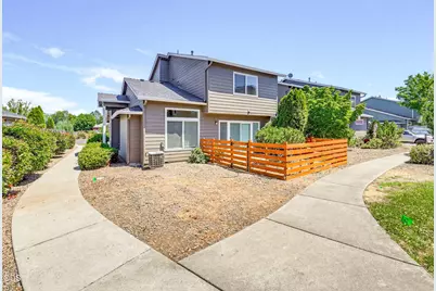 303 Live Oak Loop, Central Point, OR 97502 - Photo 40