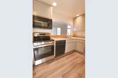 303 Live Oak Loop, Central Point, OR 97502 - Photo 4