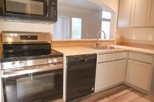303 Live Oak Loop, Central Point, OR 97502 - Photo 4