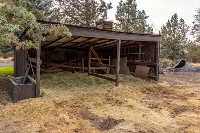 20799 NW Oneil Highway, Redmond, OR 97756 - Photo 74