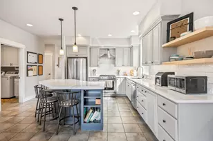 1037 NW Rimrock Dr, Redmond, OR 97756 - Photo 12