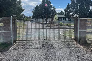 14204 SW Peninsula Dr, Terrebonne, OR 97760 - Photo 6