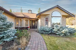 69611 Old Wagon Rd, Sisters, OR 97759 - Photo 4