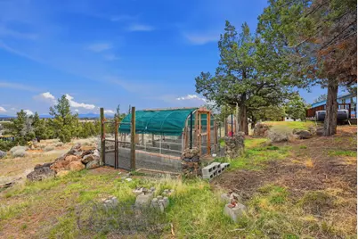 21130 Arid Avenue, Bend, OR 97703 - Photo 52