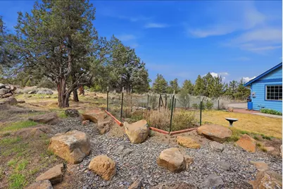 21130 Arid Avenue, Bend, OR 97703 - Photo 12