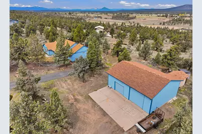 21130 Arid Avenue, Bend, OR 97703 - Photo 4