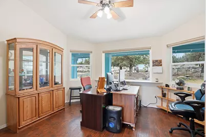 21130 Arid Avenue, Bend, OR 97703 - Photo 40