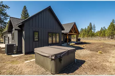 16611 Wilt Road, Sisters, OR 97759 - Photo 40