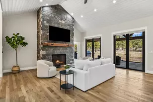 16611 Wilt Rd, Sisters, OR 97759 - Photo 8