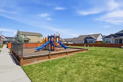 655 NW 26th Street, Redmond, OR 97756 - Photo 38