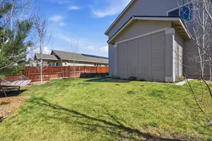 655 NW 26th St, Redmond, OR 97756 - Photo 32