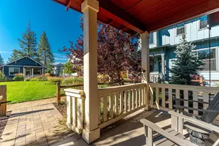 233 W Heising Dr, Sisters, OR 97759 - Photo 32