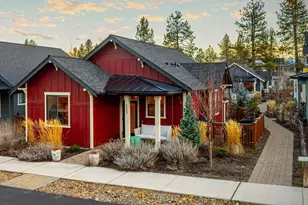 233 W Heising Dr, Sisters, OR 97759 - Photo 44