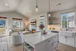 233 W Heising Dr, Sisters, OR 97759 - Photo 4