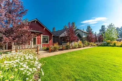 233 W Heising Drive, Sisters, OR 97759 - Photo 6