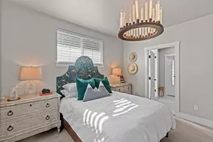 233 W Heising Dr, Sisters, OR 97759 - Photo 16