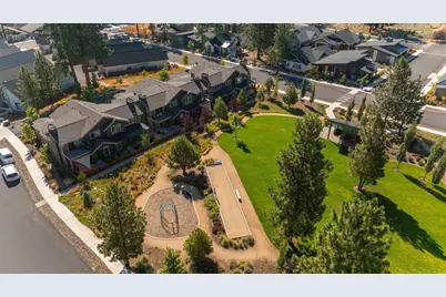 233 W Heising Drive, Sisters, OR 97759 - Photo 40