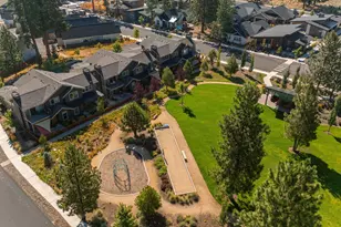 233 W Heising Dr, Sisters, OR 97759 - Photo 40