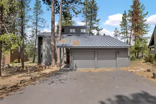 57247 Puma Ln, Sunriver, OR 97707 - Photo 2