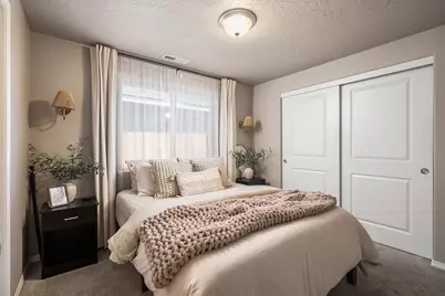 2552 NW Teak Avenue, Redmond, OR 97756 - Photo 12