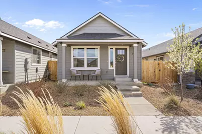 2552 NW Teak Avenue, Redmond, OR 97756 - Photo 2