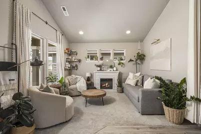 2552 NW Teak Avenue, Redmond, OR 97756 - Photo 4