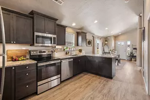 2552 NW Teak Ave, Redmond, OR 97756 - Photo 10