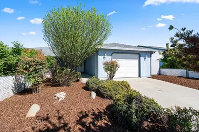 943 Hopkins Road, Central Point, OR 97502 - Photo 1