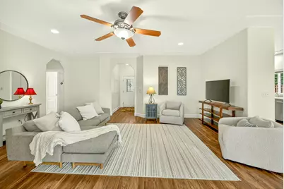 2025 Manchester Drive, Medford, OR 97501 - Photo 8