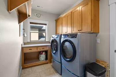 1835 Plateau Drive, Medford, OR 97504 - Photo 32