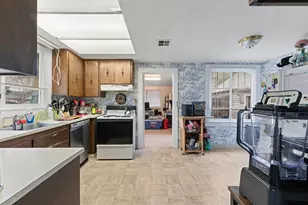 306 Vancouver Ave, Medford, OR 97504 - Photo 8