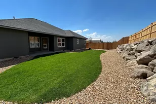 3855 SW Antelope Way, Redmond, OR 97756 - Photo 26