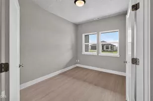3855 SW Antelope Way, Redmond, OR 97756 - Photo 8