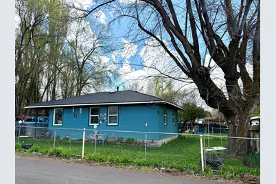 4434 Bryant Avenue, Klamath Falls, OR 97603 - Photo 2