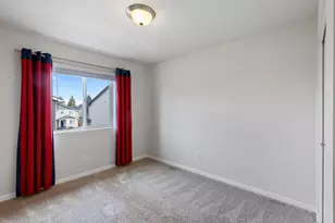 20550 SE Cameron Ave, Bend, OR 97702 - Photo 18