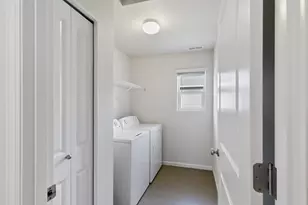 20550 SE Cameron Ave, Bend, OR 97702 - Photo 14