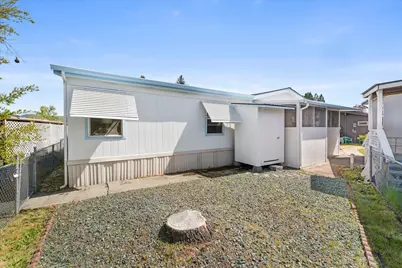 114 Briarwood Way, Grants Pass, OR 97526 - Photo 4