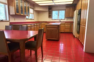 8330 Hwy 238, Jacksonville, OR 97530 - Photo 12
