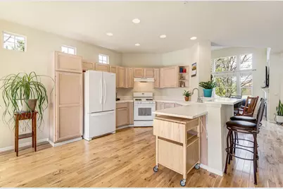 630 SW Hill Street, Bend, OR 97702 - Photo 10