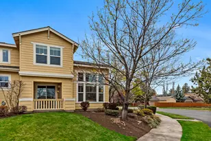 630 SW Hill St, Bend, OR 97702 - Photo 2