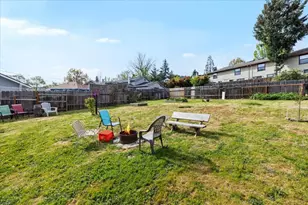 590 Allison St, Ashland, OR 97520 - Photo 20