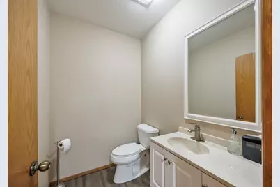 1002 NW 6th Street, Grants Pass, OR 97526 - Photo 8