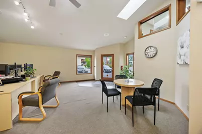 1002 NW 6th Street, Grants Pass, OR 97526 - Photo 2