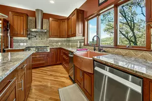 2583 Oak View Cir, Medford, OR 97504 - Photo 52